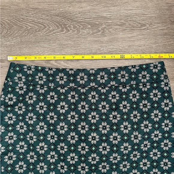 LOFT Green Floral Pencil Skirt - Picture 4 of 6